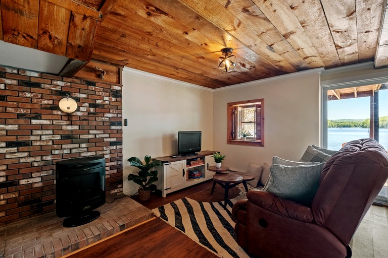 Cabins (United States of America, Barnstead, New Hampshire)