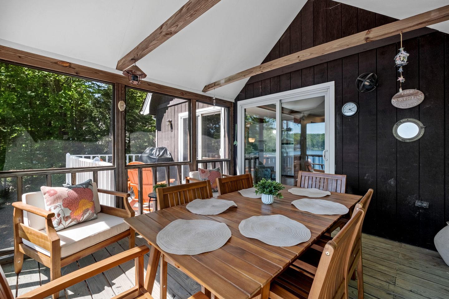 Idyllic Lakeside Getaway in Barnstead, New Hampshire