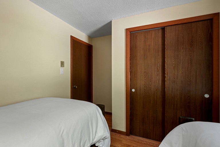 Cabins (United States of America, Barnstead, New Hampshire)