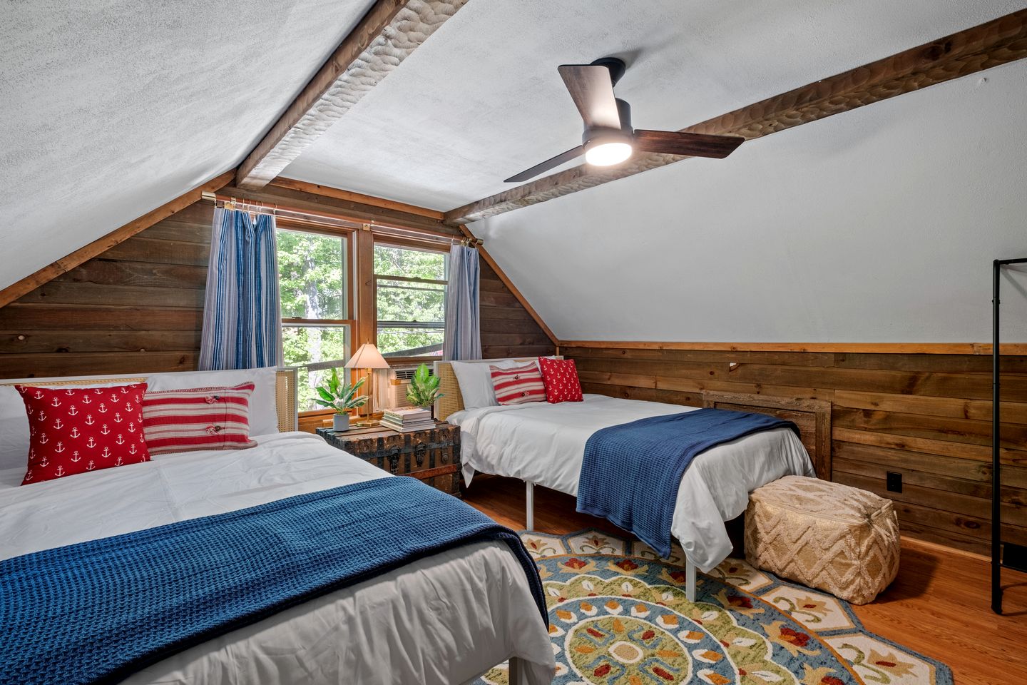 Idyllic Lakeside Getaway in Barnstead, New Hampshire