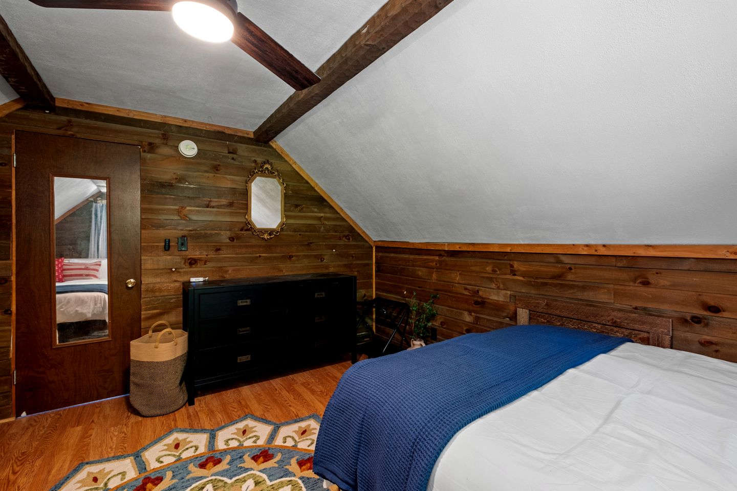 Idyllic Lakeside Getaway in Barnstead, New Hampshire