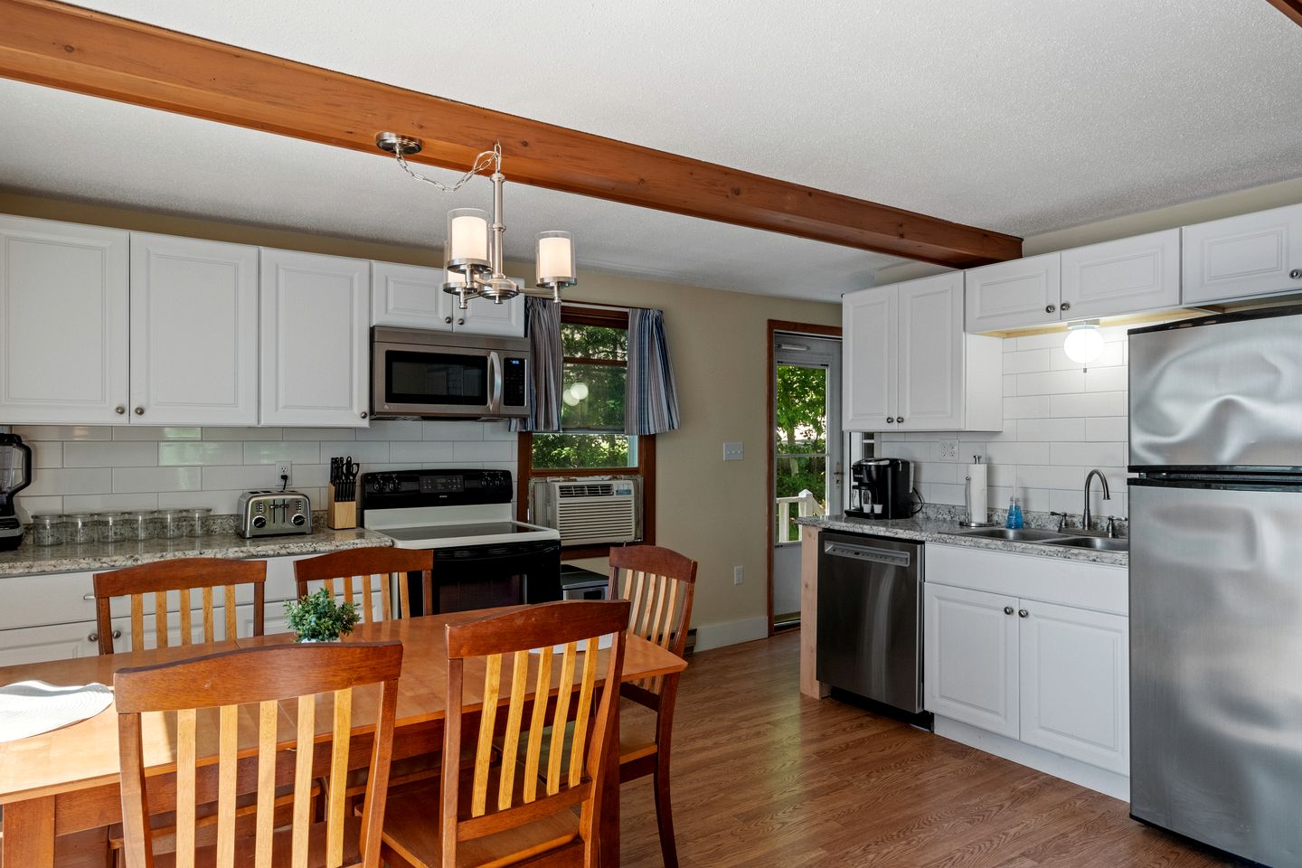 Idyllic Lakeside Getaway in Barnstead, New Hampshire