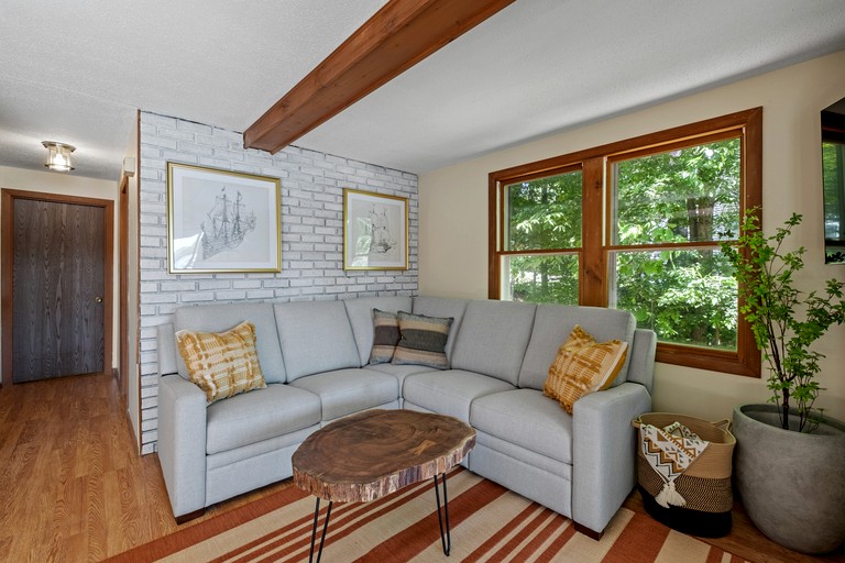 Cabins (United States of America, Barnstead, New Hampshire)