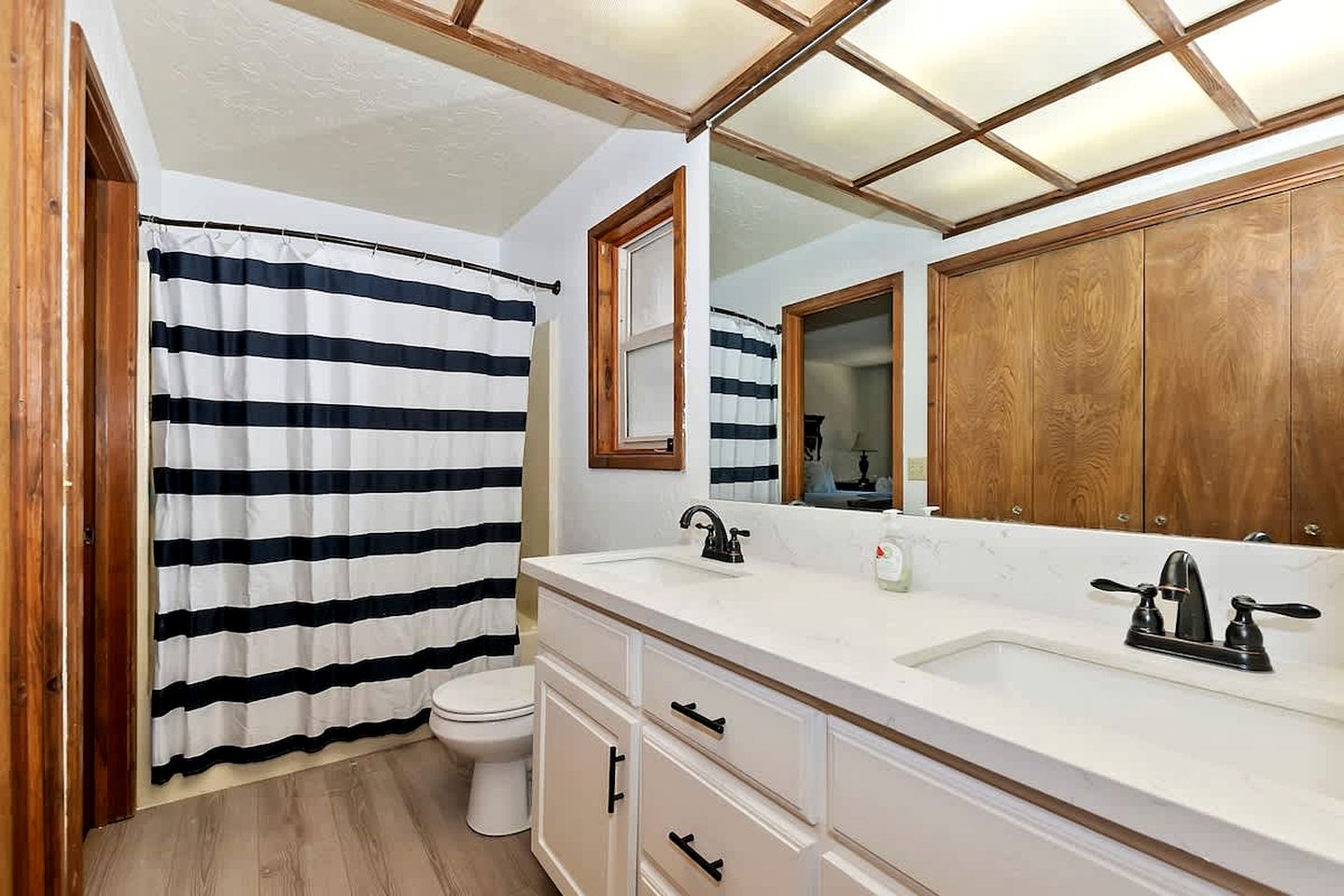 Idyllic Mountain Escape: Cozy Cabin in Big Bear Lake