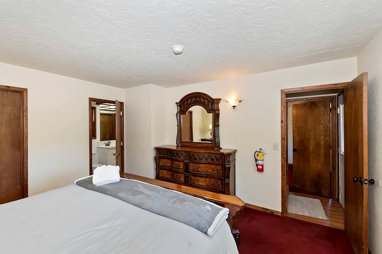 Cabins (United States of America, Big Bear Lake, California)