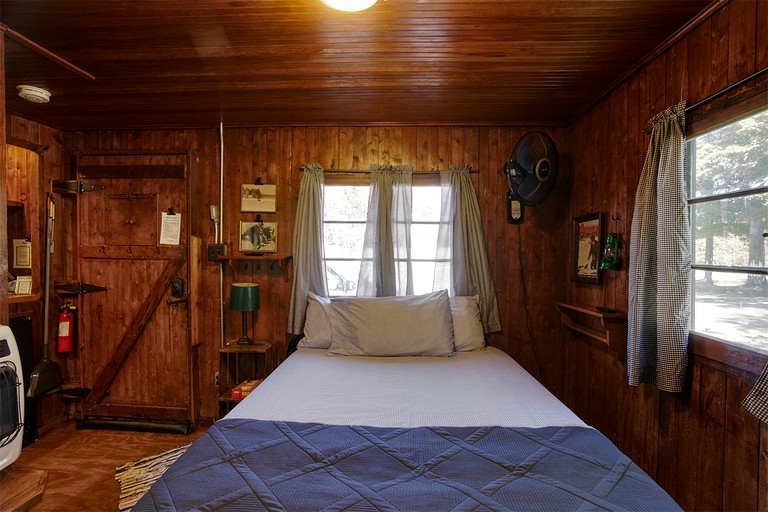 Cabins (United States of America, Cadillac, Michigan)