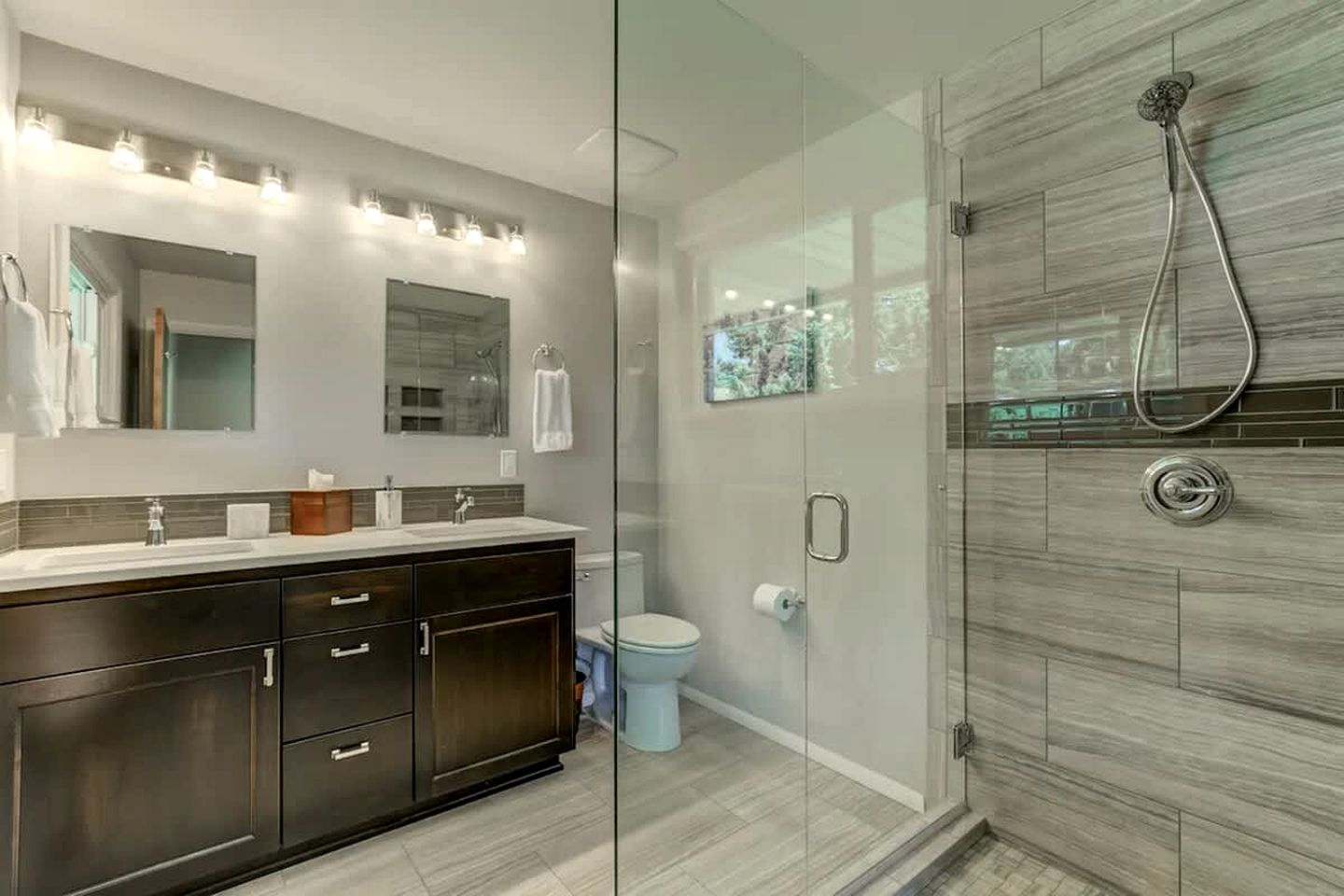 Idyllic Riverside Vacation Retreat with Sandy Beach near Coeur d'Alene Idaho