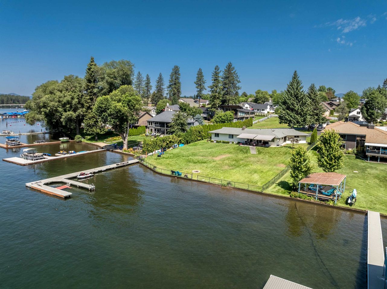 Idyllic Riverside Vacation Retreat with Sandy Beach near Coeur d'Alene Idaho