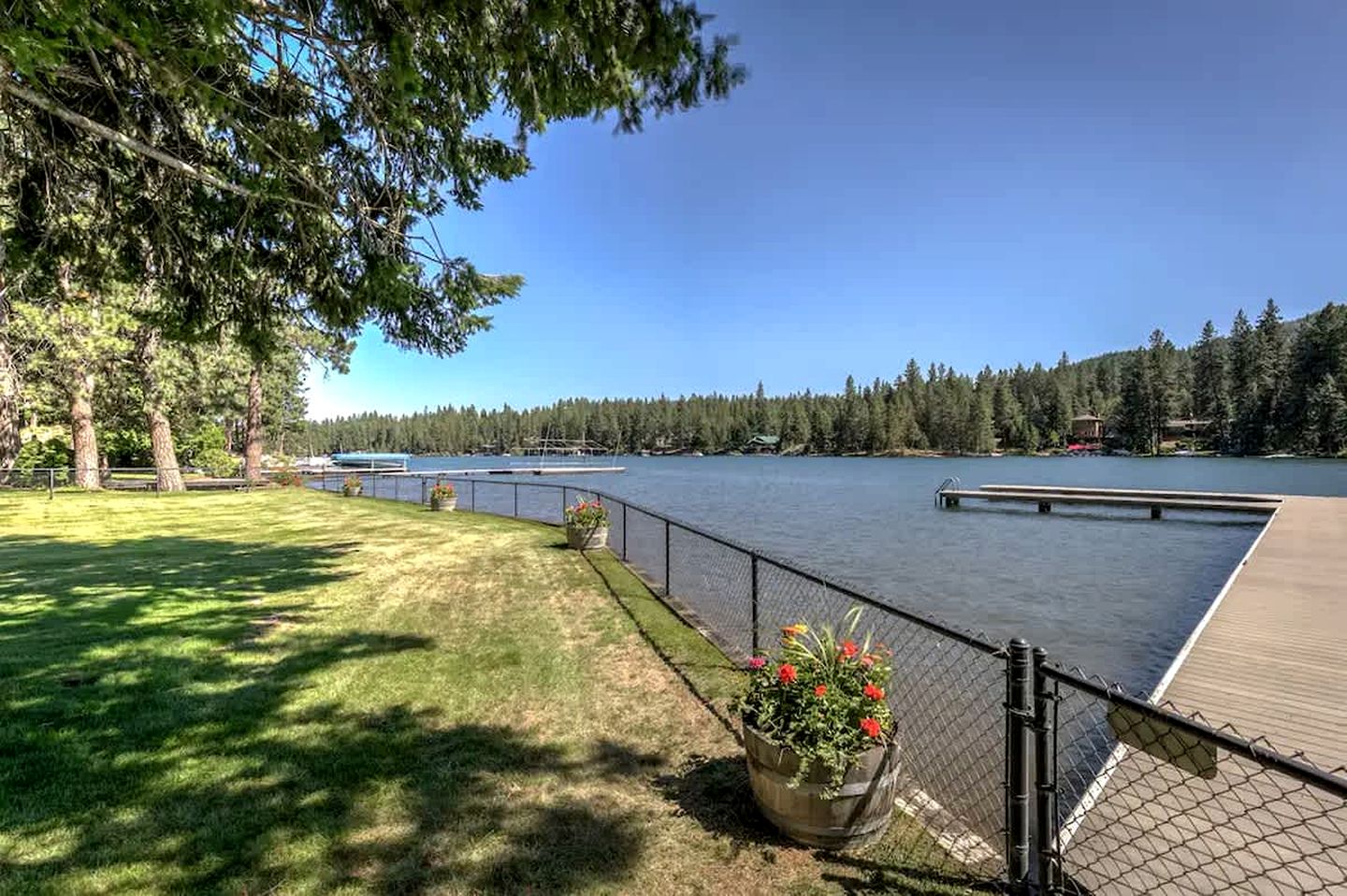 Idyllic Riverside Vacation Retreat with Sandy Beach near Coeur d'Alene Idaho