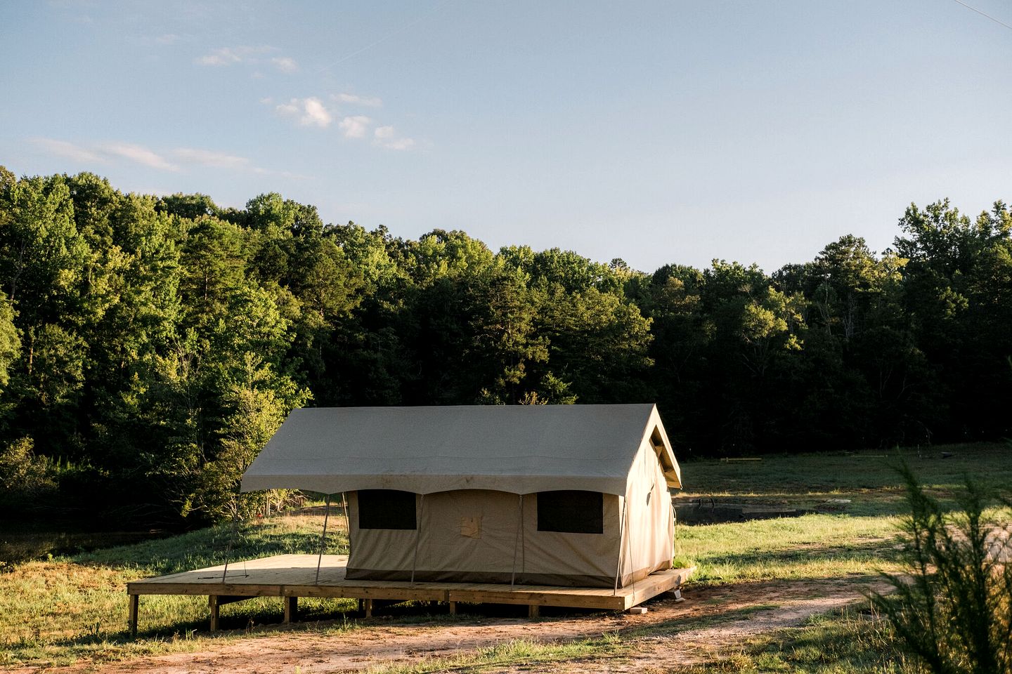 Idyllic Tented Cabin Great for a Romantic Getaway in South Carolina