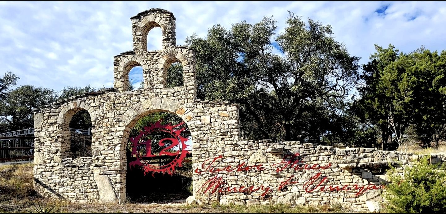 Idyllic Tented Cabin Incredible for Adventure Lovers in Texas