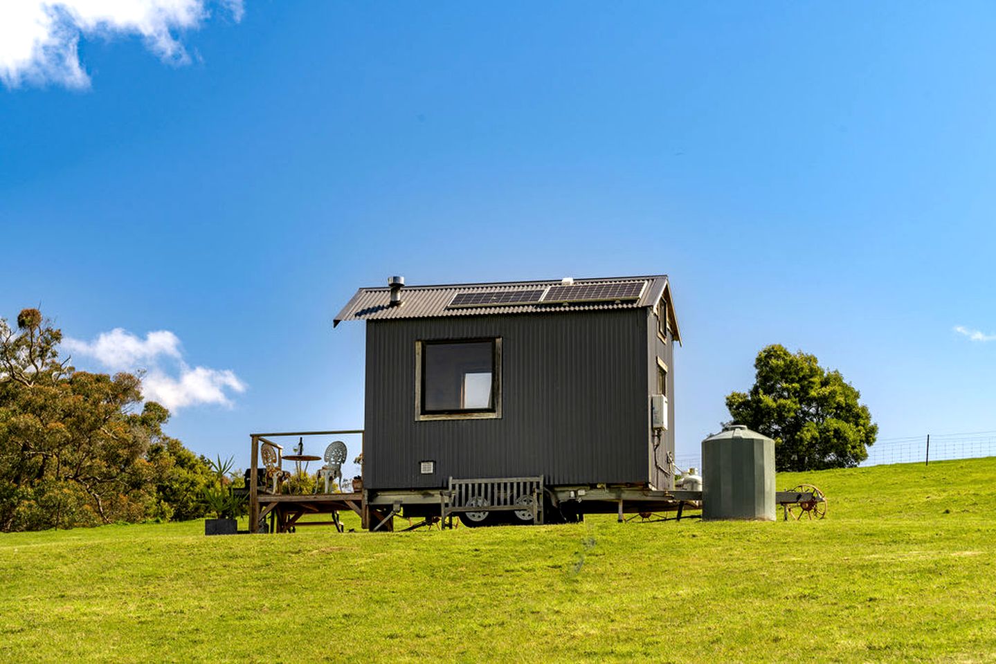 Idyllic Tiny House Loft with Amazing Surrounding Open Fields and Wildlife in Victoria, Australia