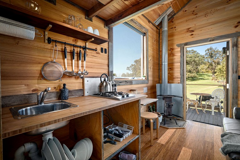 Tiny Houses (Australia, Ross Creek, Victoria)