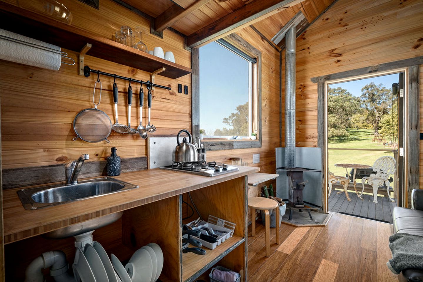 Idyllic Tiny House Loft with Amazing Surrounding Open Fields and Wildlife in Victoria, Australia