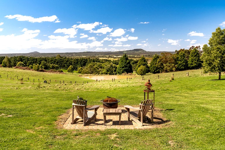 Tiny Houses (Australia, Ross Creek, Victoria)