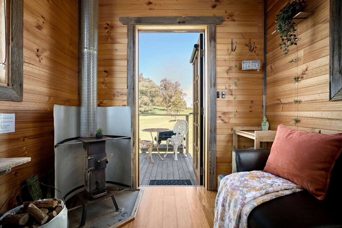 Idyllic Tiny House Loft with Amazing Surrounding Open Fields and Wildlife in Victoria, Australia