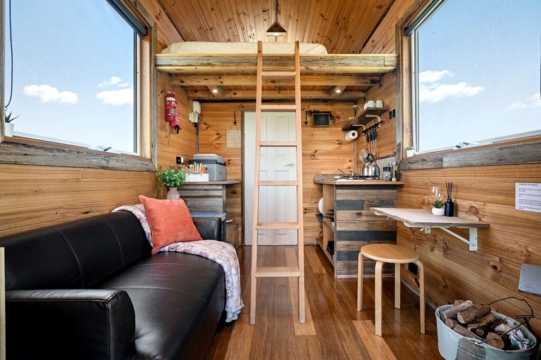 Tiny Houses (Australia, Ross Creek, Victoria)