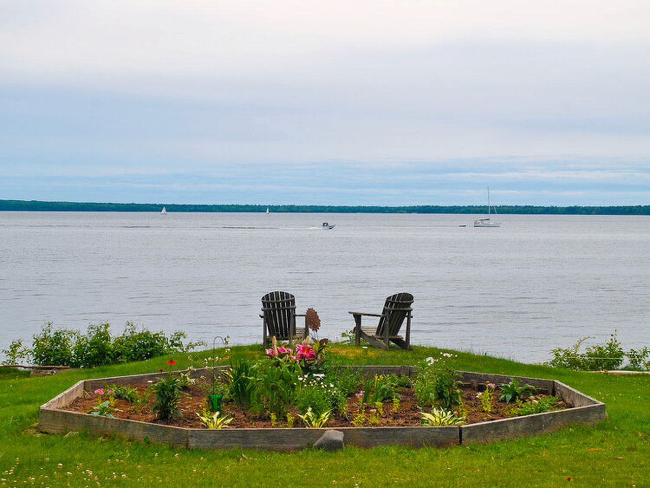 Lakefront Accommodation on Apostle Island on Lake Superior, Wisconsin