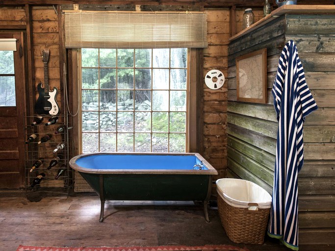 Cabins (Willow, New York, United States)