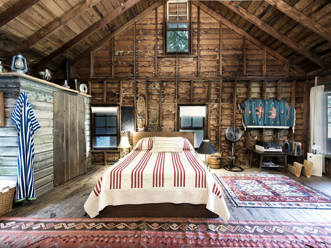 Secluded and Rustic Cabin Rental with Modern Amenities near Woodstock, New York