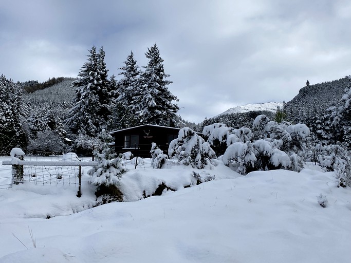 Log Cabins (Windwhistle, South Island, New Zealand)