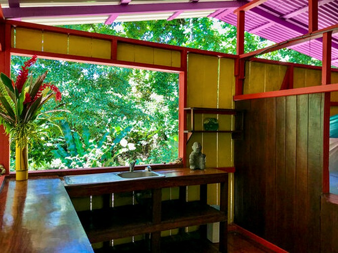 Cabins (Golfito, Puntarenas, Costa Rica)