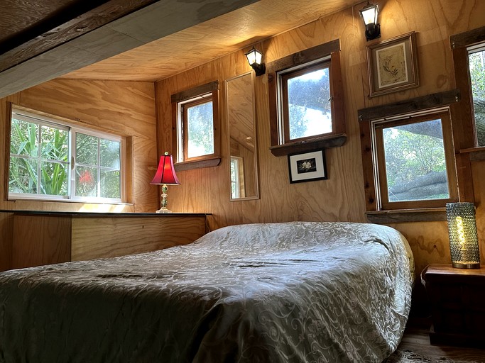 The Wonderland Cottage | Cottages (Topanga, California, United States of America)