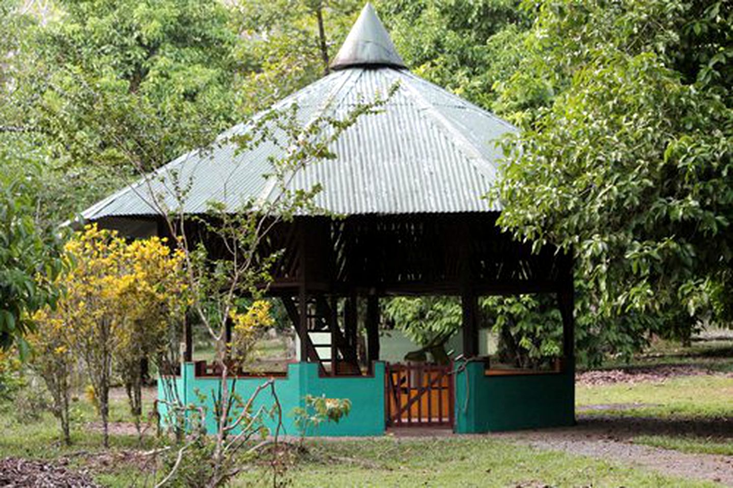 Jungle Hut in Tropical Gardens for Glamping in Costa Rica