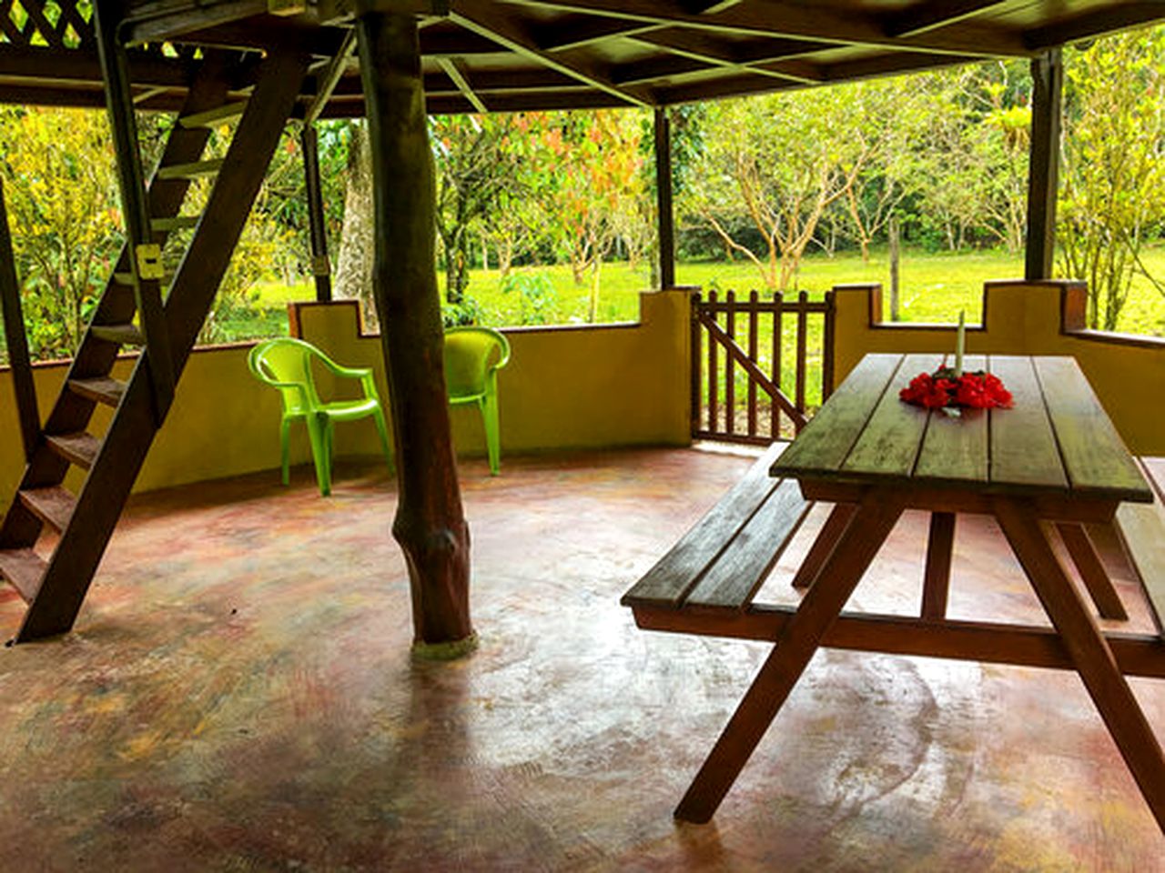 Jungle Hut in Tropical Gardens for Glamping in Costa Rica