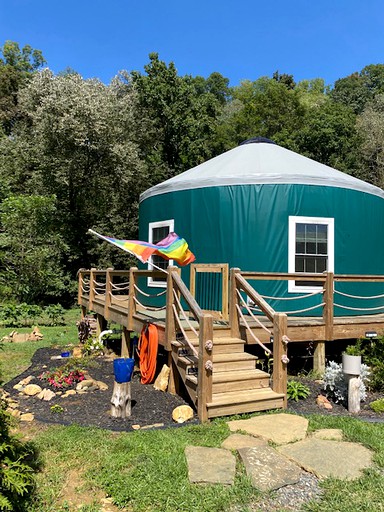 Yurts (Dugspur, Virginia, United States of America)