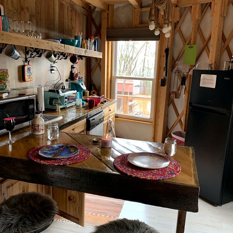 Yurt with Hot Tub Fancy Gap, Virginia Glamping Hub