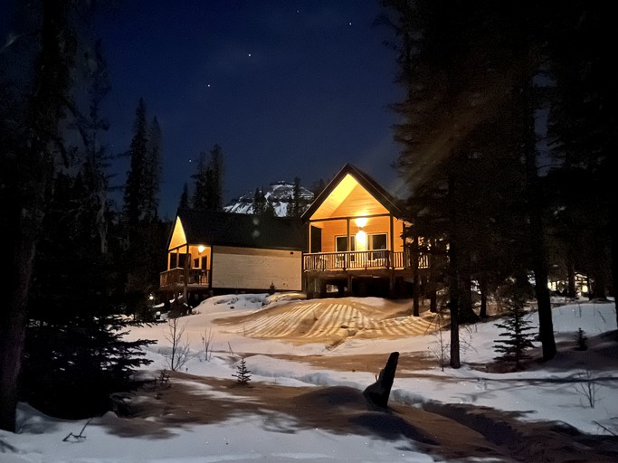 Cabins (Nordegg, Alberta, Canada)