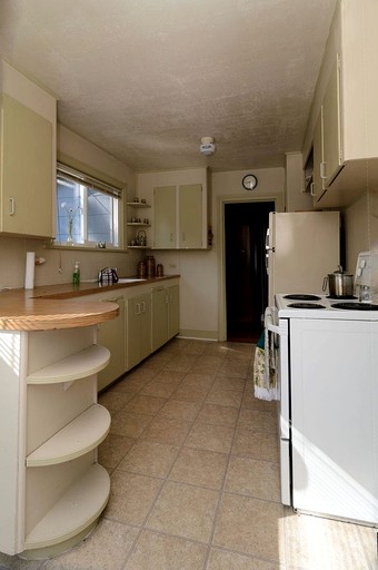 wood creek cottage | Cottages (Campbell River, British Columbia, Canada)