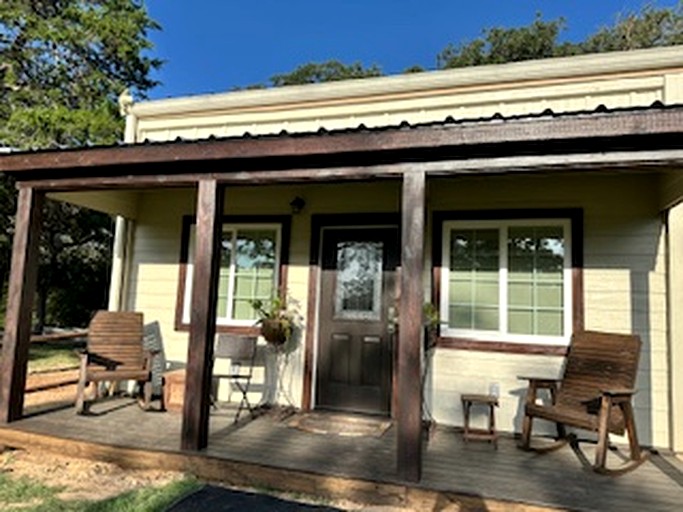 Comfy Equipped Lodge Great for a Peaceful Getaway in Texas
