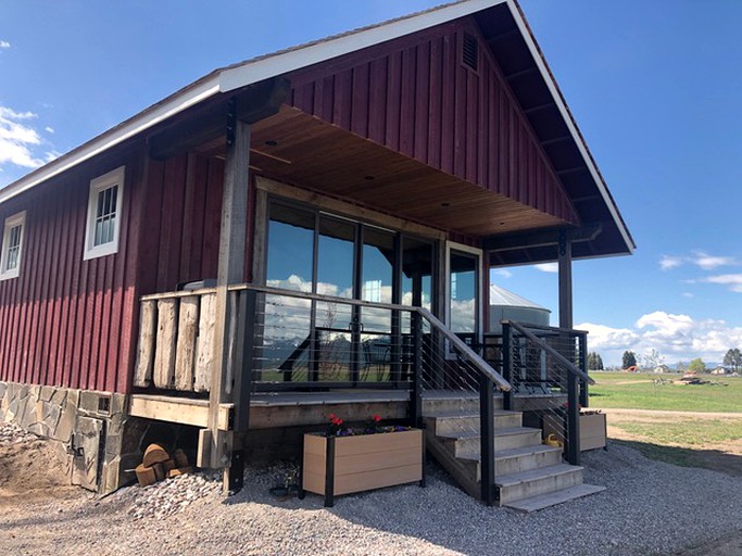 Cabins (Somers, Montana, United States)