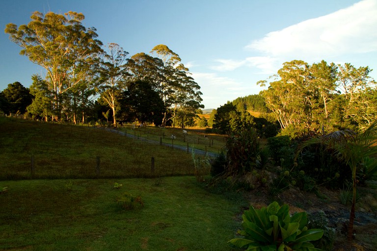 Gorgeous Cottage Rental in with Sub-Tropical Gardens near Kerikeri, Bay of Islands in New Zealand | Cottages (Oromahoe, North Island, New Zealand)