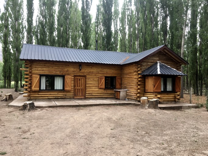 Gorgeous Log Cabin Surrounded by Nature for a Peaceful Escape in Mendoza, Argentina