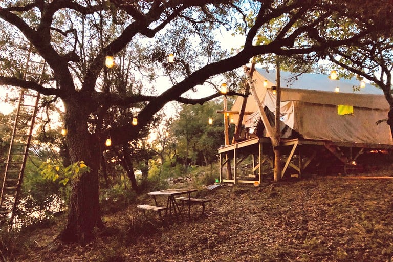 Safari Tents (Spicewood, Texas, United States)