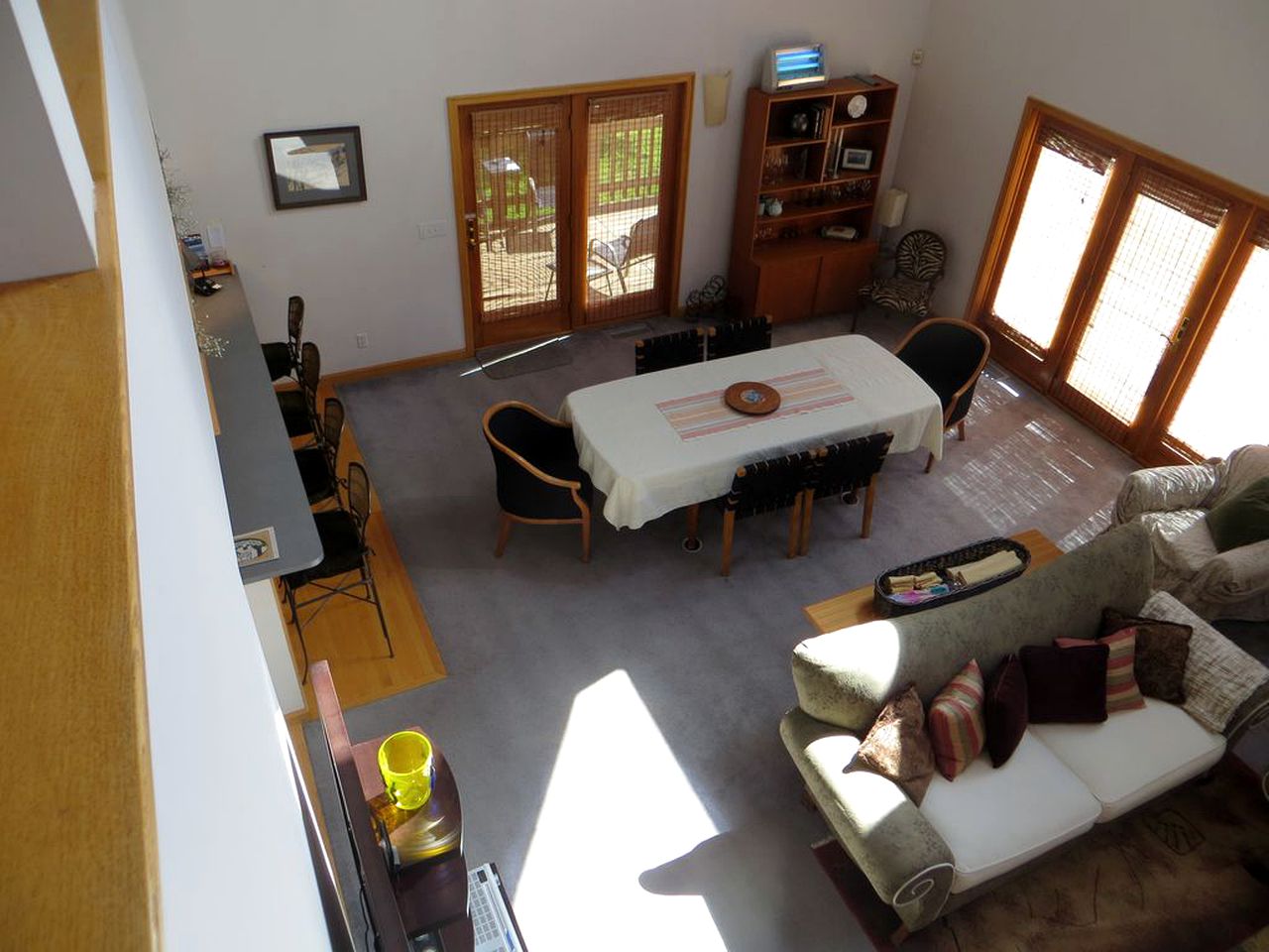 Spacious Family-Friendly Cabin with a Wraparound Deck in the Green Mountains of Vermont