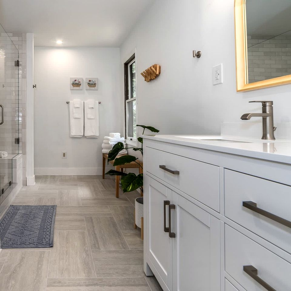 Impressive Cabin with Barbecue and Great Forest Views in Goshen, Virginia