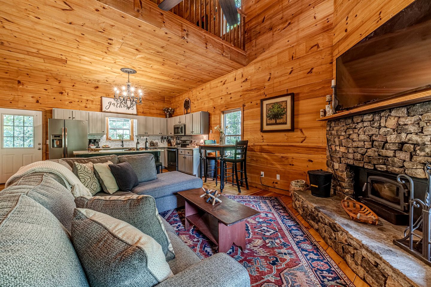 Impressive Cabin with Fireplace and Hot-tub in Sautee Nacoochee, Georgia