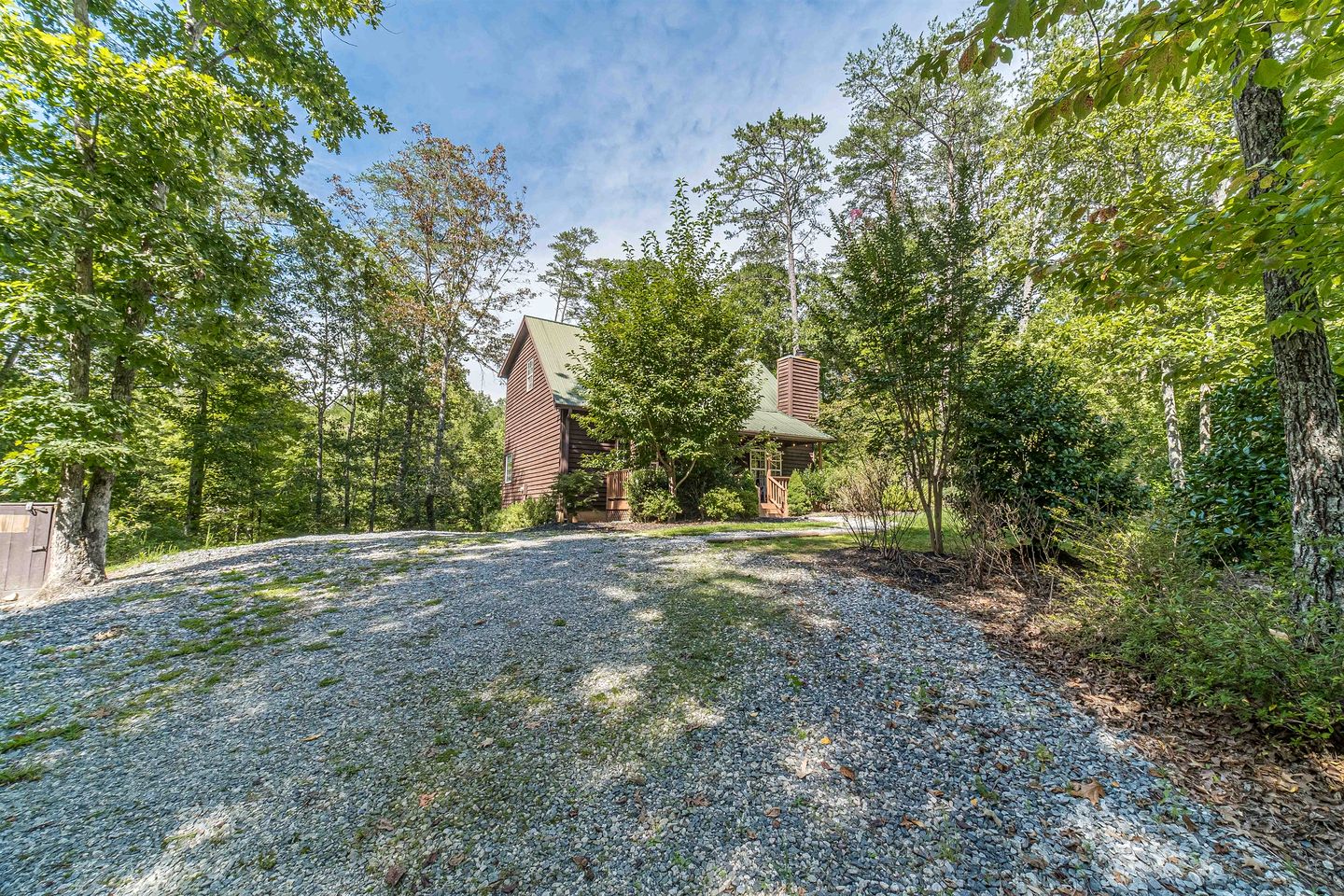 Impressive Cabin with Fireplace and Hot-tub in Sautee Nacoochee, Georgia