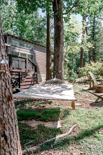 Cabins (United States of America, Monteagle, Tennessee)