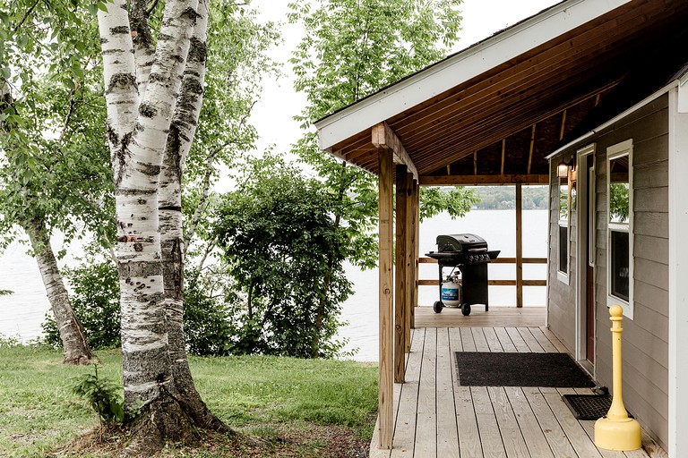 Cabins (United States of America, Portage Lake, Maine)