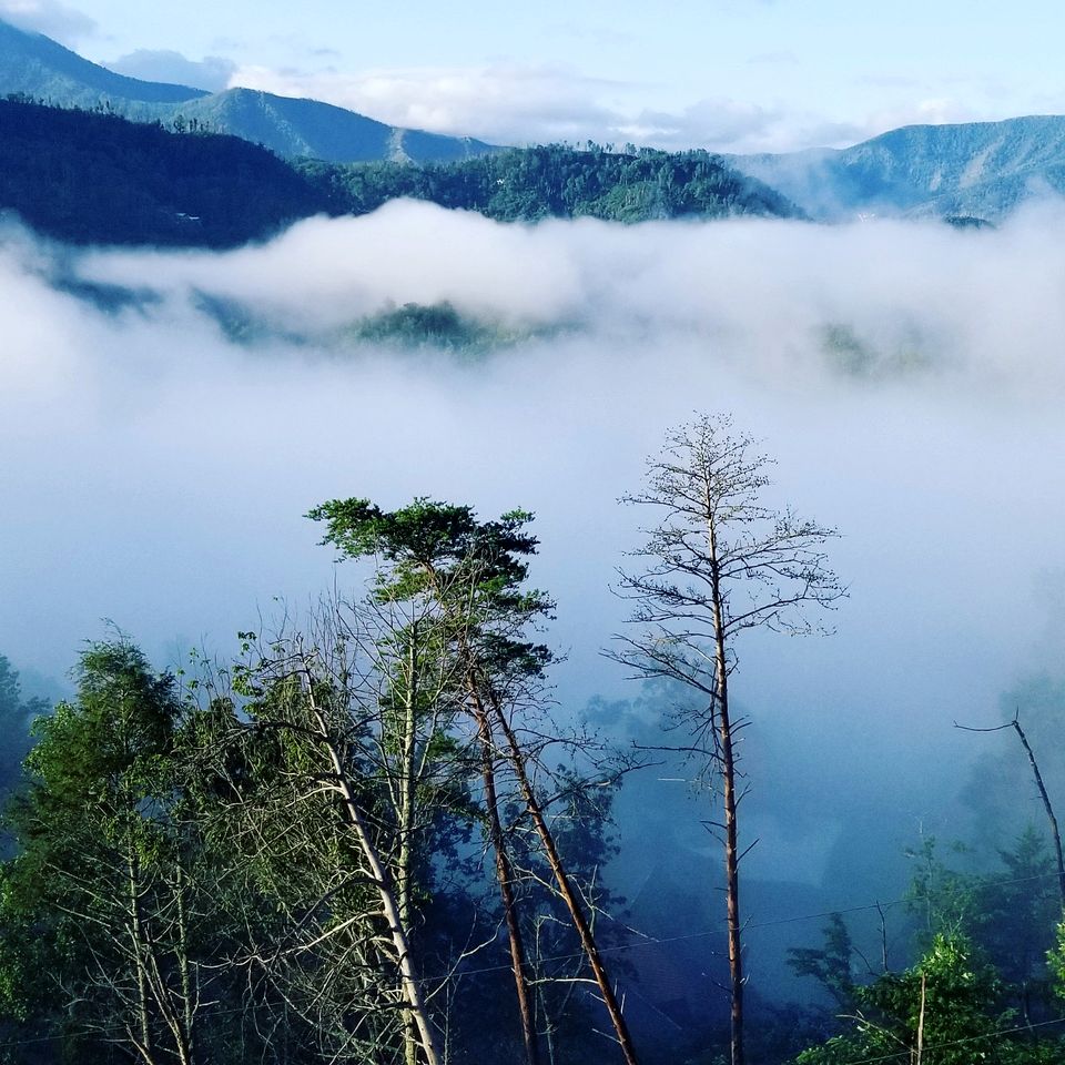 Impressive Cabin with Pool Table and Hot-Tub in Gatlinburg, Tennessee