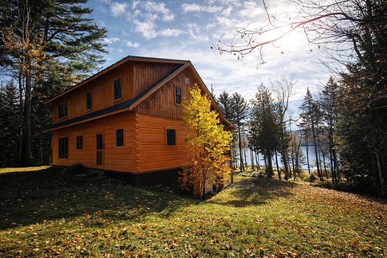 Cabins (United States of America, Lily Bay Township, Maine)