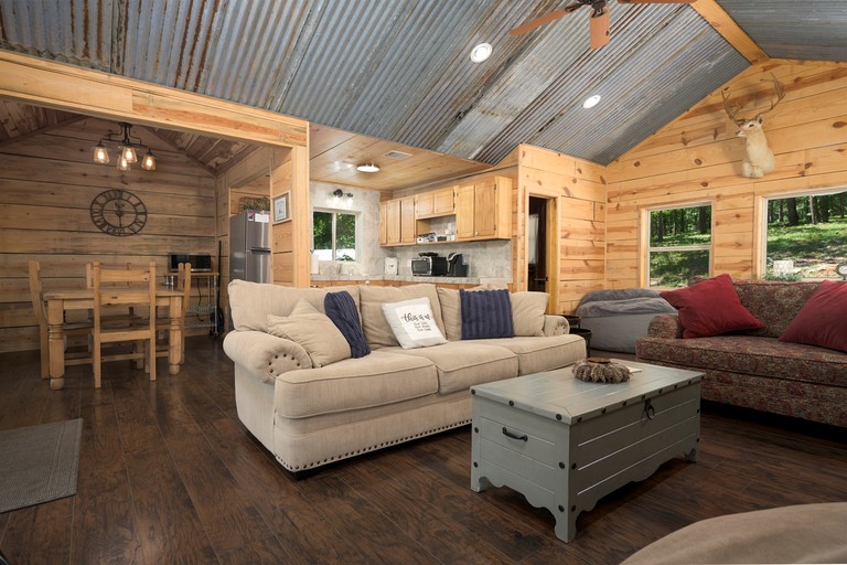 Cabins (United States of America, Nashoba, Oklahoma)