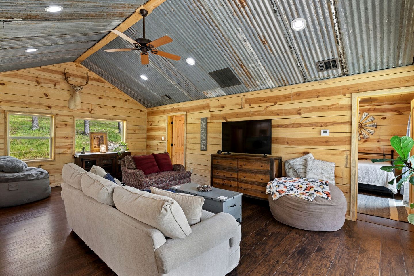 Impressive Cabin Surrounded by Trees in Nashoba, Oklahoma