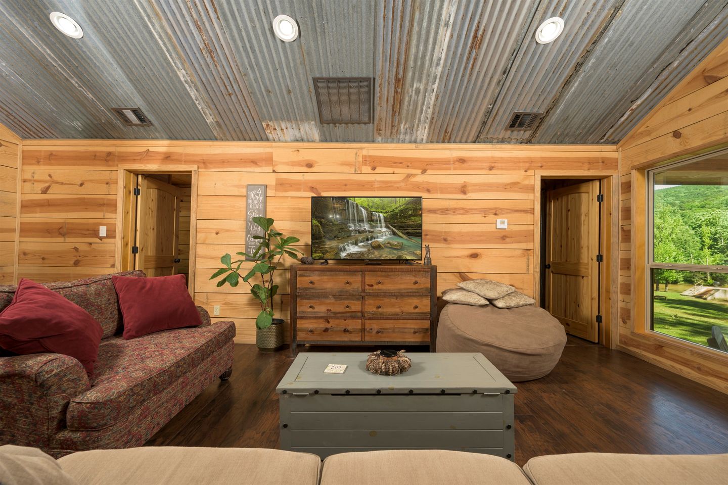 Impressive Cabin Surrounded by Trees in Nashoba, Oklahoma