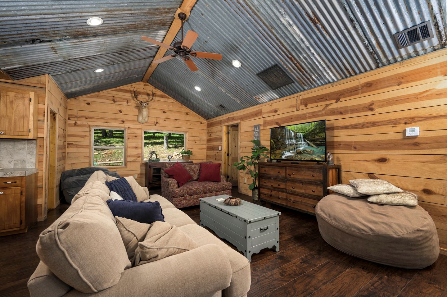 Impressive Cabin Surrounded by Trees in Nashoba, Oklahoma